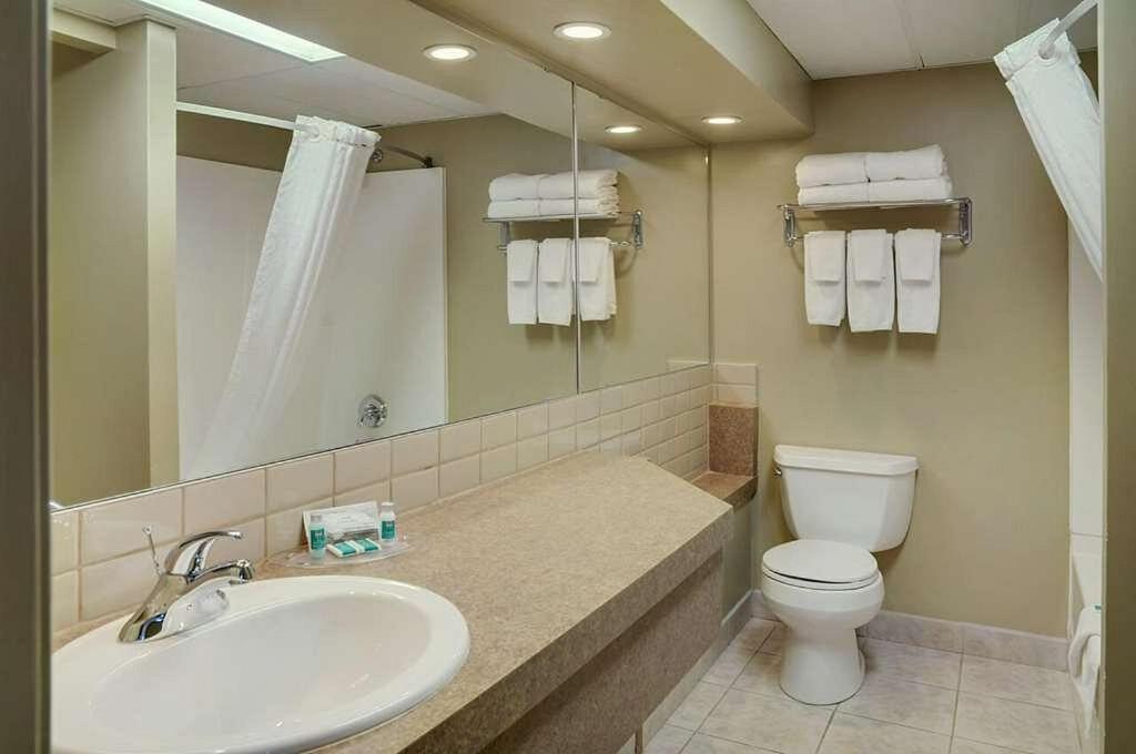 Radisson Hotel Fort St John Fort St. John Экстерьер фото