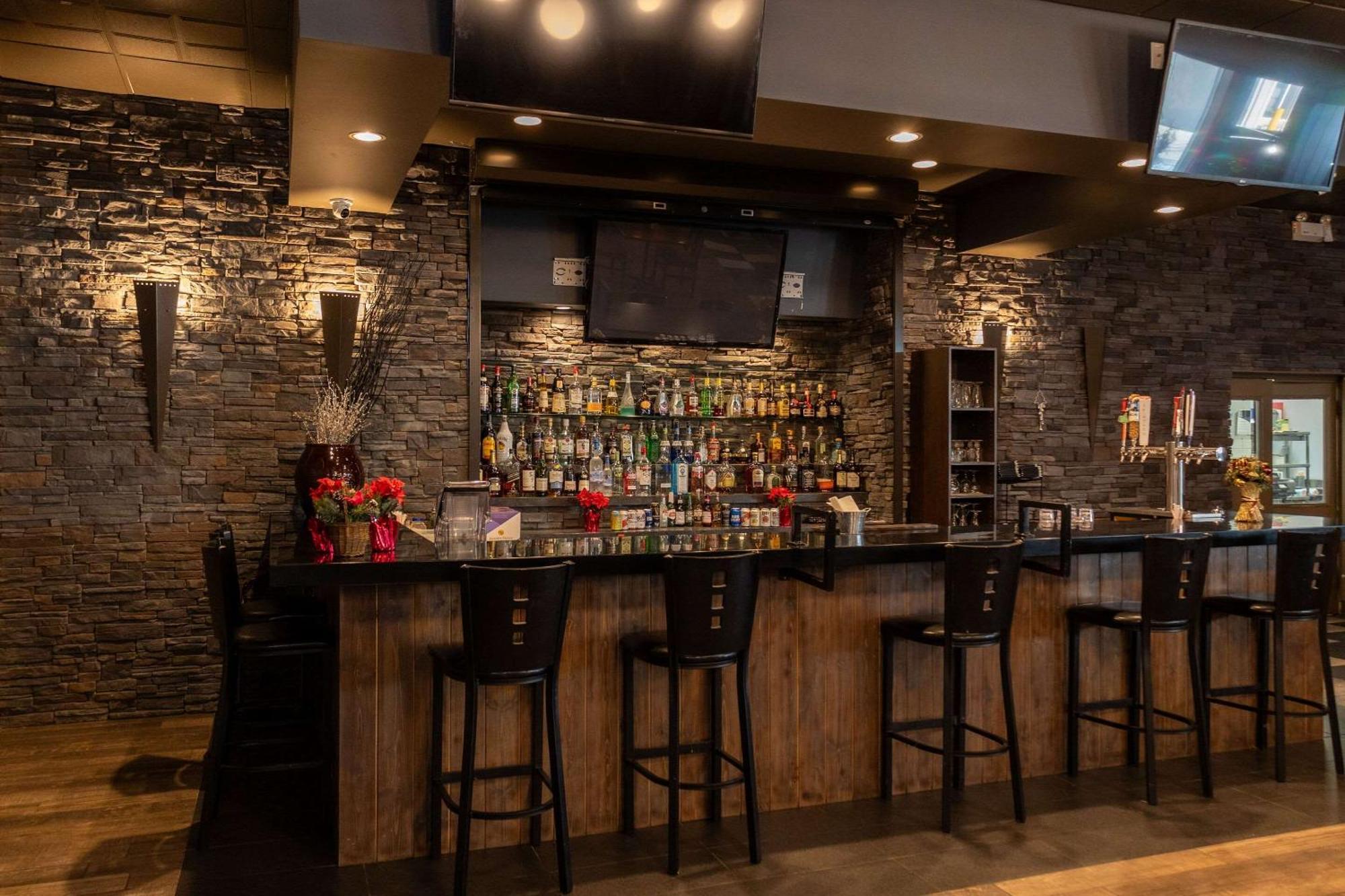 Radisson Hotel Fort St John Fort St. John Экстерьер фото