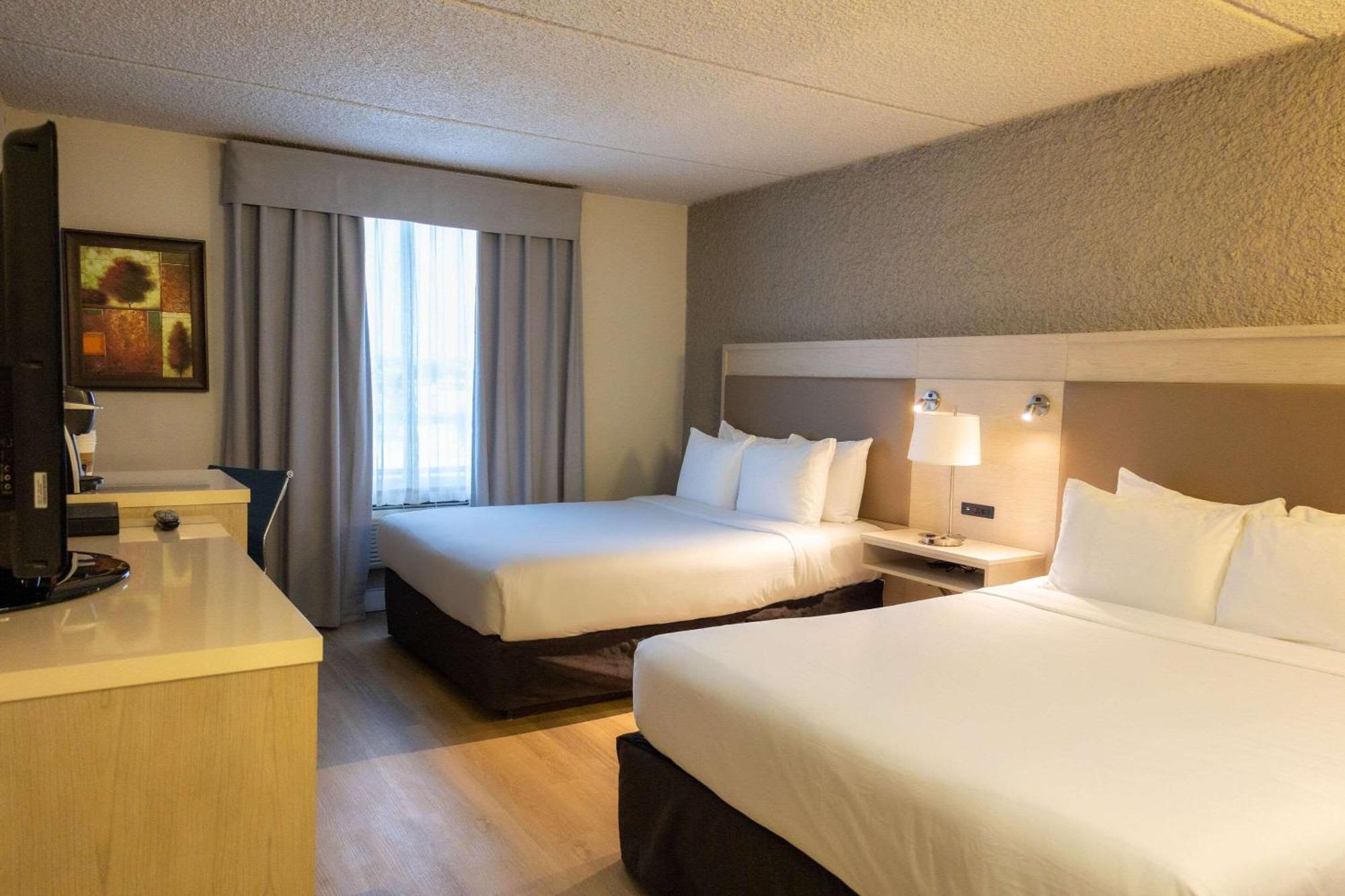 Radisson Hotel Fort St John Fort St. John Экстерьер фото