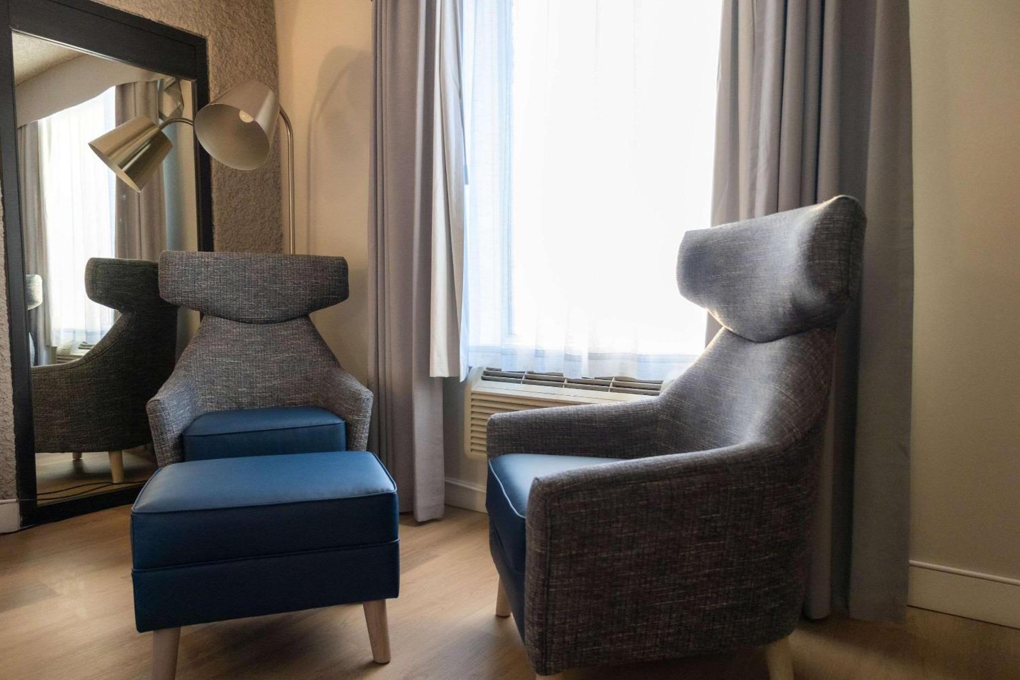 Radisson Hotel Fort St John Fort St. John Экстерьер фото