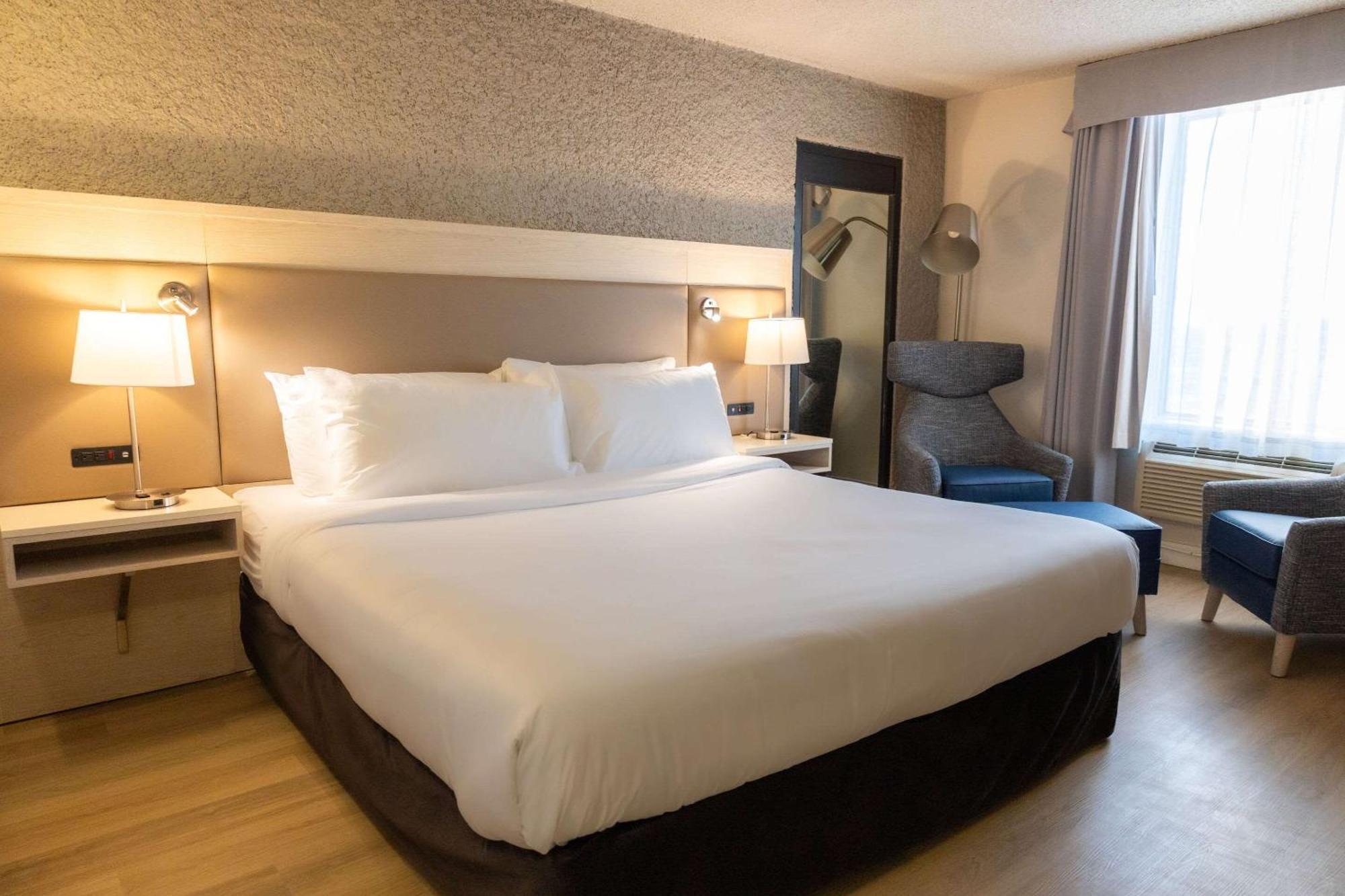 Radisson Hotel Fort St John Fort St. John Экстерьер фото