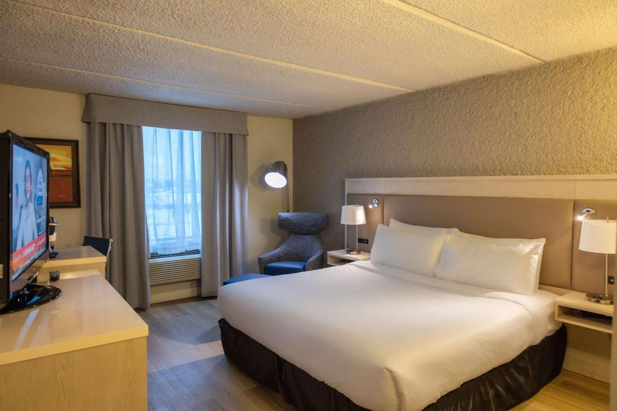 Radisson Hotel Fort St John Fort St. John Экстерьер фото