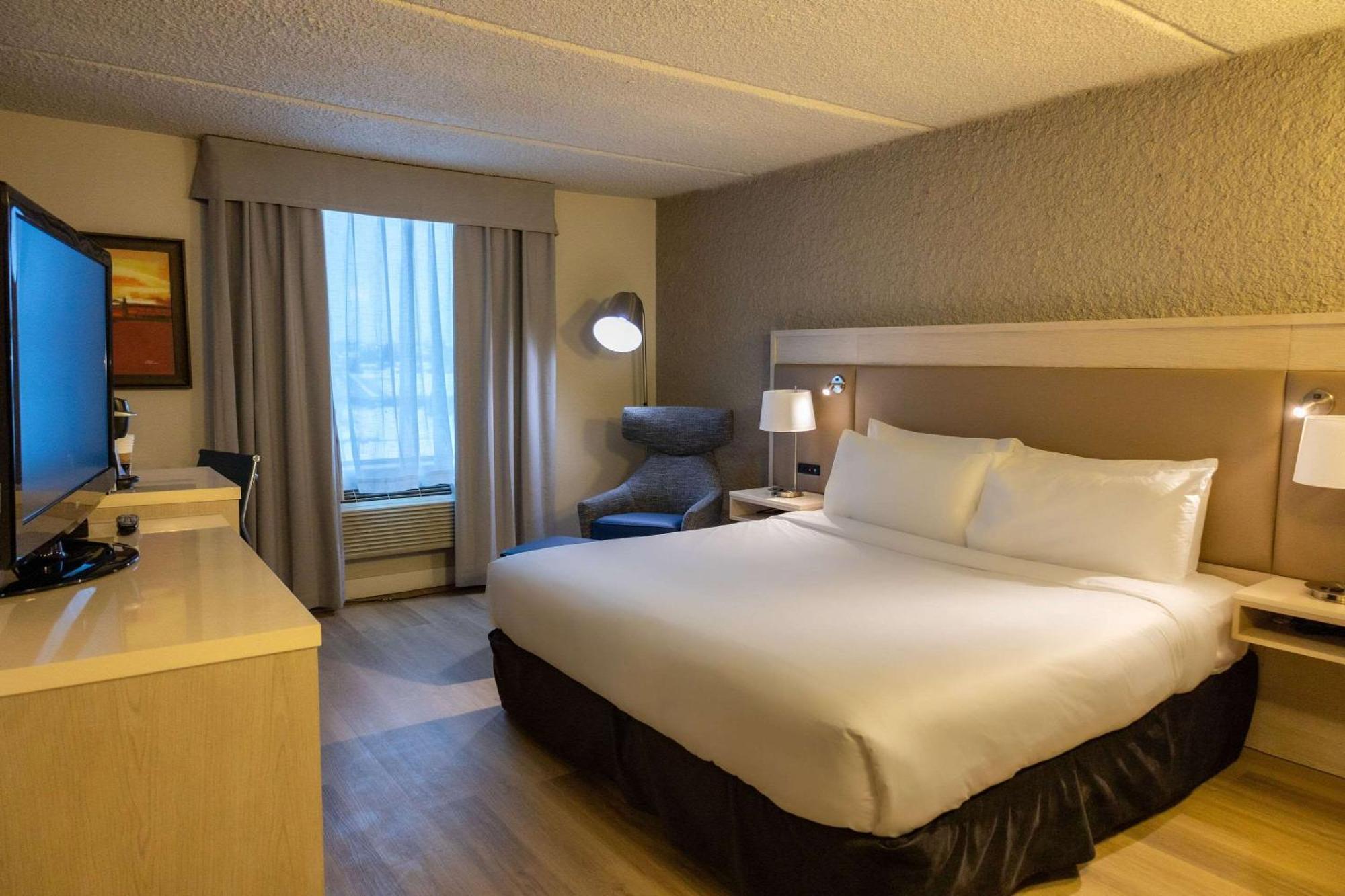 Radisson Hotel Fort St John Fort St. John Экстерьер фото