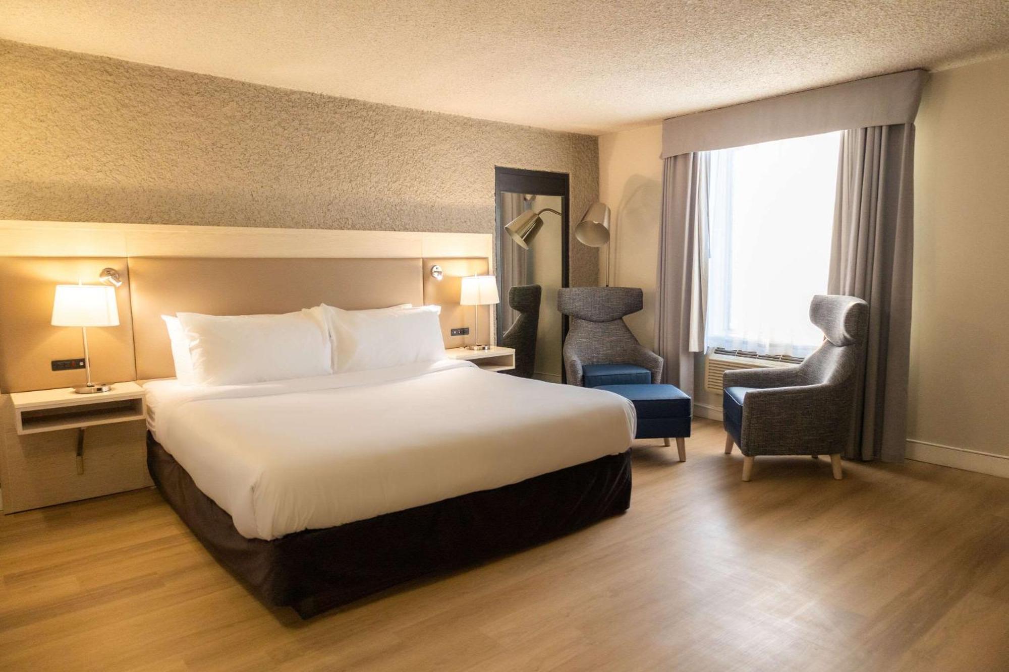 Radisson Hotel Fort St John Fort St. John Экстерьер фото