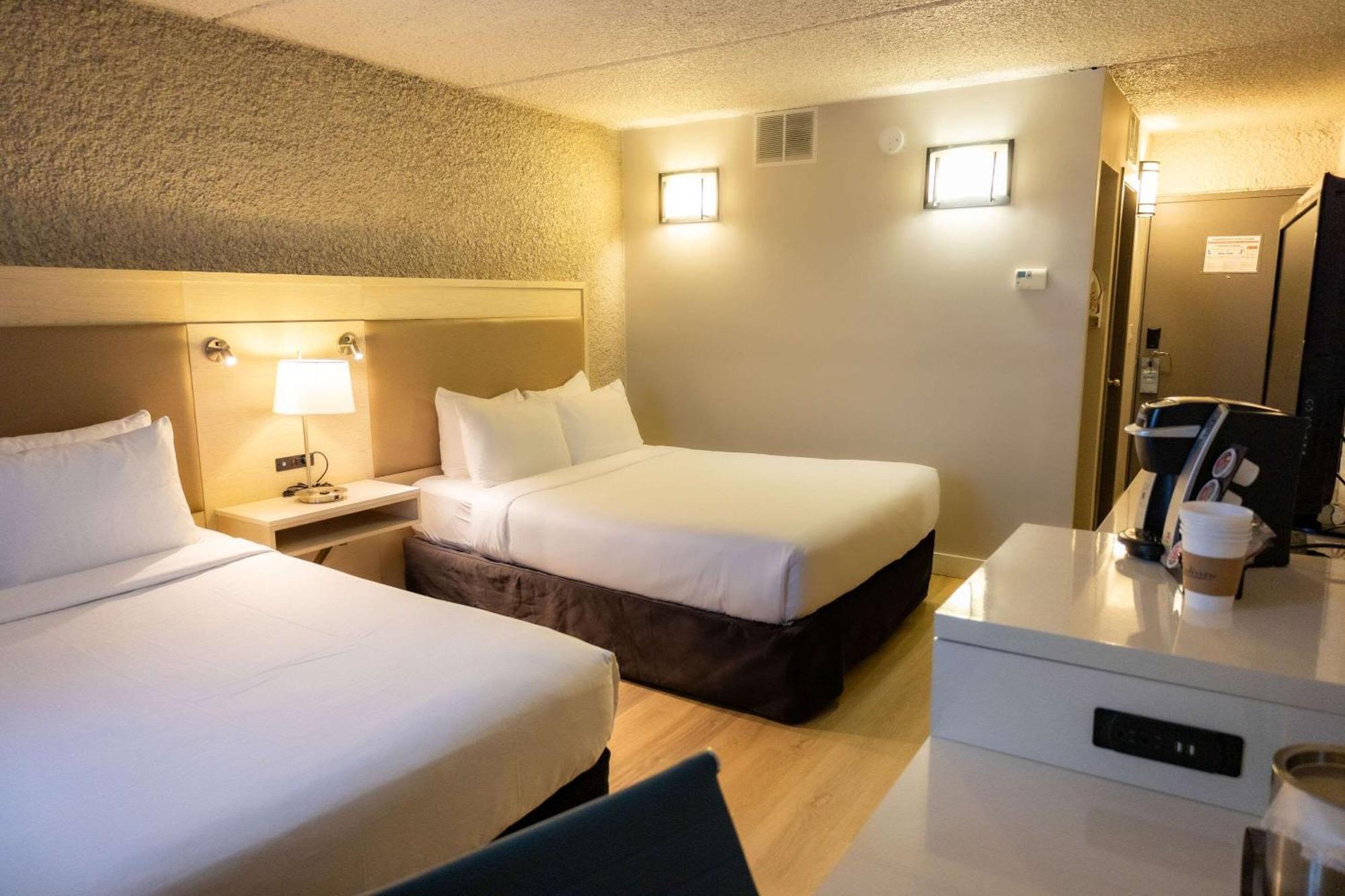Radisson Hotel Fort St John Fort St. John Экстерьер фото